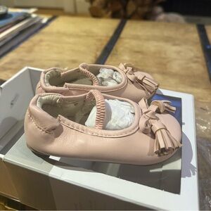 NWT Robeez ballet slipper